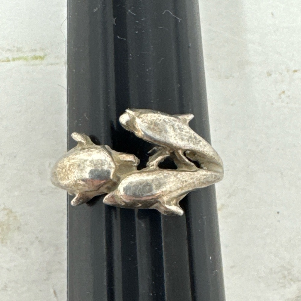 Vintage Sterling Silver .925 Dolphin Ring Size 7.25 Ocean Animal Wrap Style